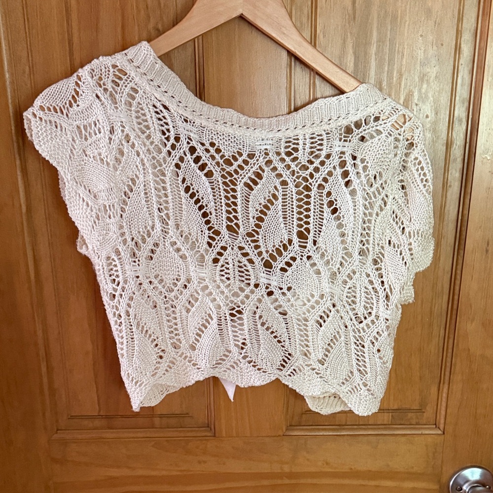Say What? Cream Knit Shrug with Bow - Picture 3 of 4